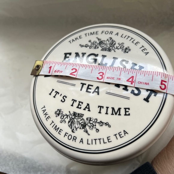 Creative Co Op English Breakfast Tea Round Ceramic Holder with Rubber Seal NWOT - Picture 9 of 10